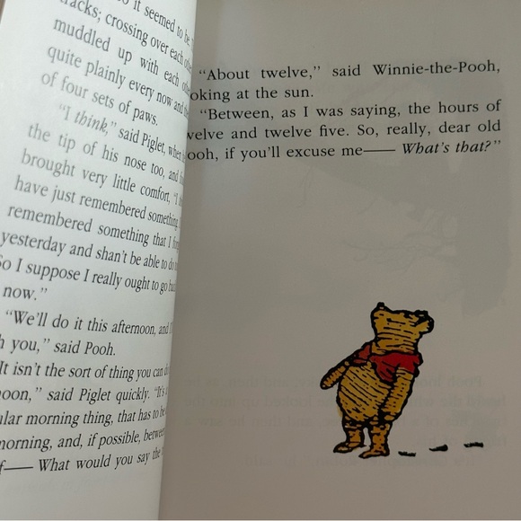 Pooh & Piglet Go Hunting AA Milne Ernest H Shepard Hardcover Book - Picture 3 of 6